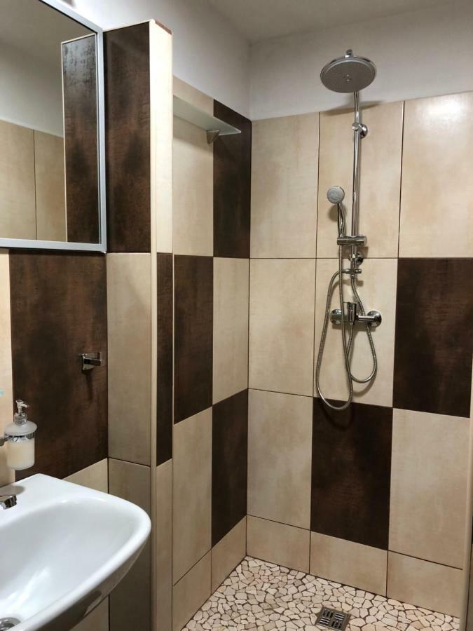 Ubytovanie Pod Skalkou Dolny Kubin Ngoại thất bức ảnh